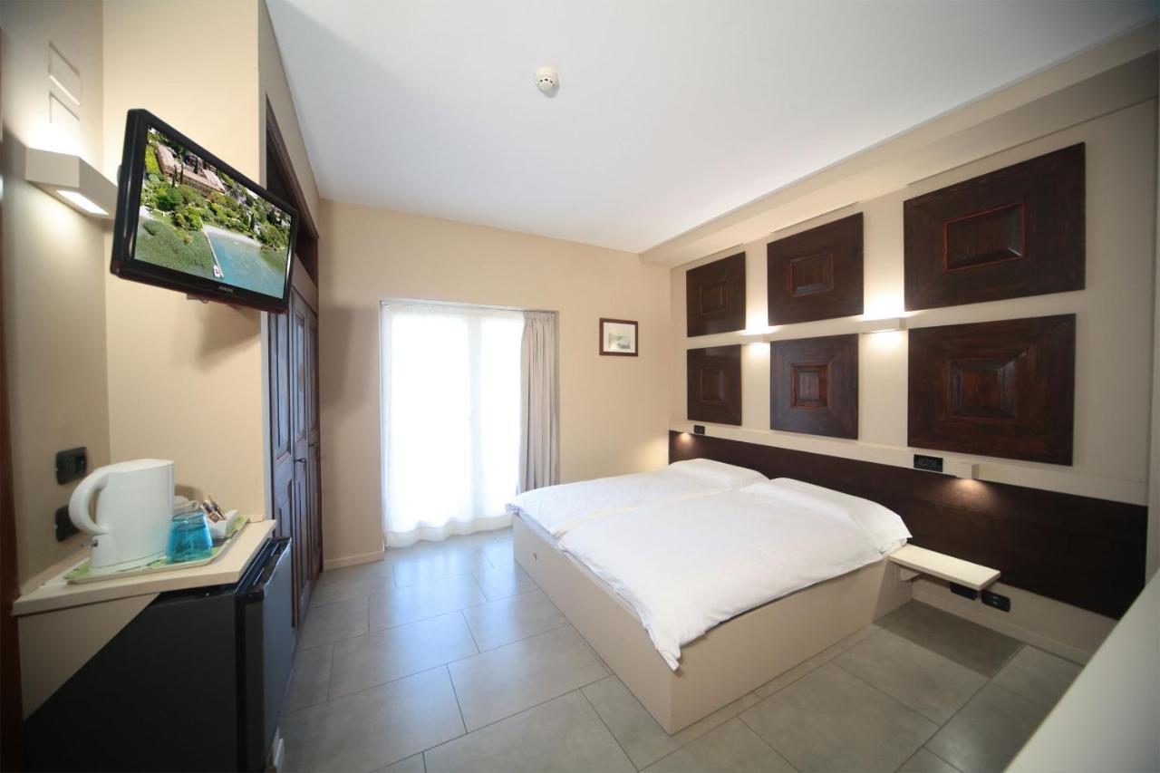 Hotel La Pauel Sirmione Exterior photo