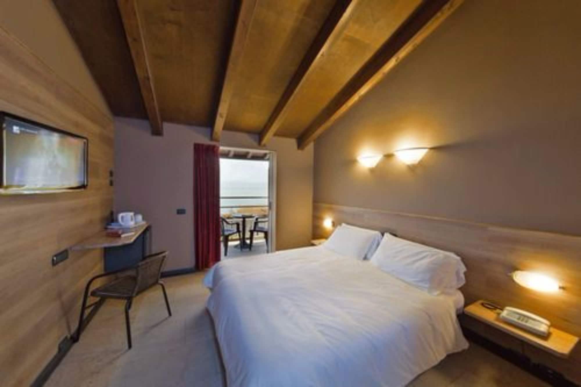 Hotel La Pauel Sirmione Exterior photo